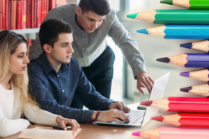 Bando a favore degli Istituti Scolastici Superiori per la realizzazione di percorsi per la cultura di impresa e la promozione degli ITS Academy Bando a favore degli Istituti Scolastici Superiori per la realizzazione di percorsi per la cultura di impresa e la promozione degli ITS Academy