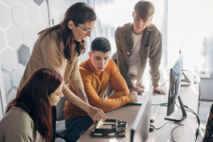 Bando a favore delle imprese/soggetti REA per la realizzazione di Percorsi per le Competenze Trasversali e per l’Orientamento (PCTO) ed altre iniziative correlate Bando a favore delle imprese/soggetti REA per la realizzazione di Percorsi per le Competenze Trasversali e per l’Orientamento (PCTO) ed altre iniziative correlate